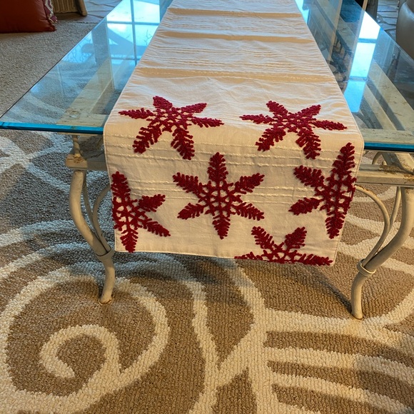 Christmas Table Runner 6’ Long Cross Stitched Red Snowflakes on White Background - Picture 1 of 5